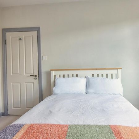 Spacious Double Room With Private Bathroom In Quiet Area Only 20 Min To Central London Streatham Vale Εξωτερικό φωτογραφία