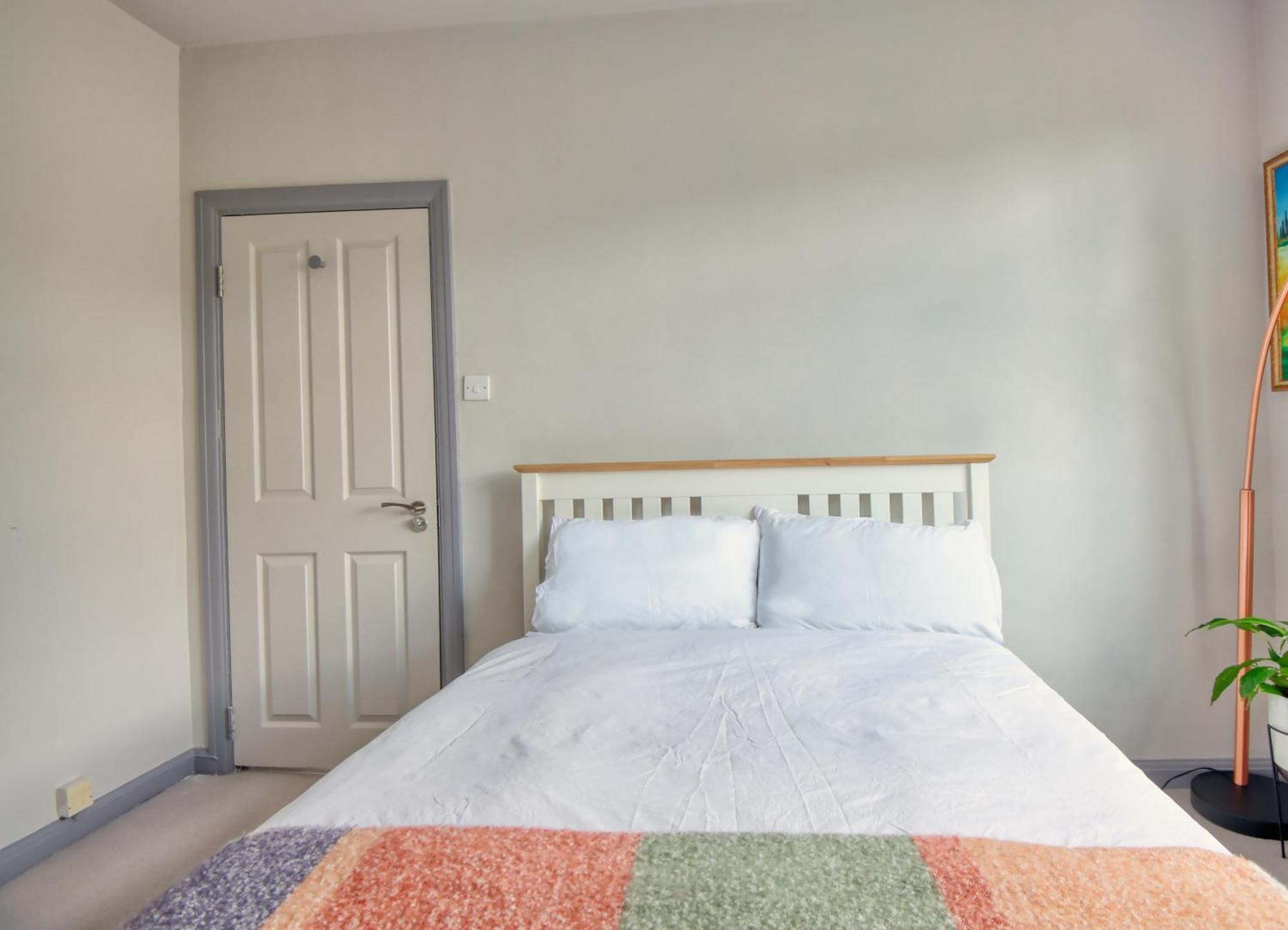 Spacious Double Room With Private Bathroom In Quiet Area Only 20 Min To Central London Streatham Vale Εξωτερικό φωτογραφία