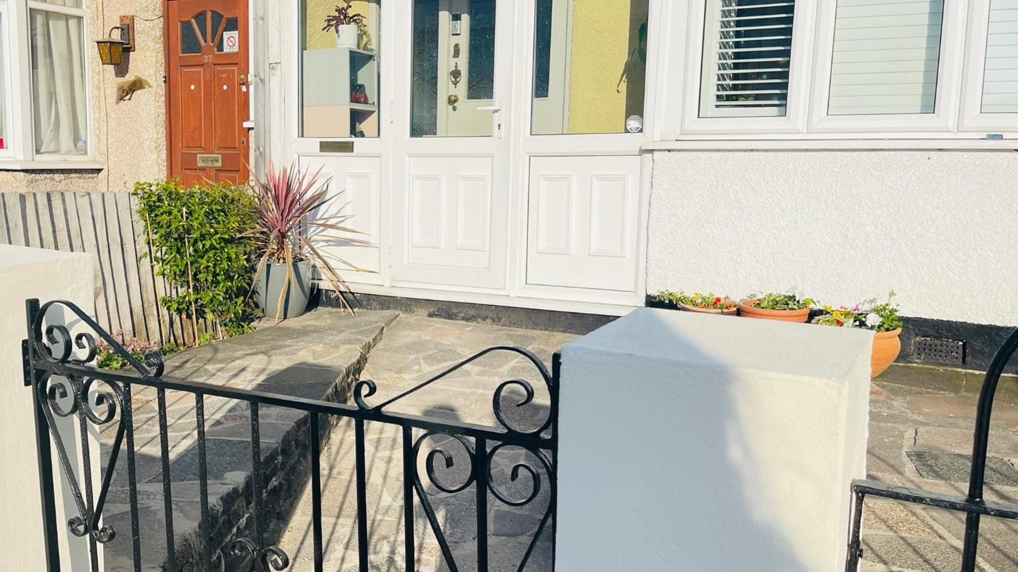 Spacious Double Room With Private Bathroom In Quiet Area Only 20 Min To Central London Streatham Vale Εξωτερικό φωτογραφία